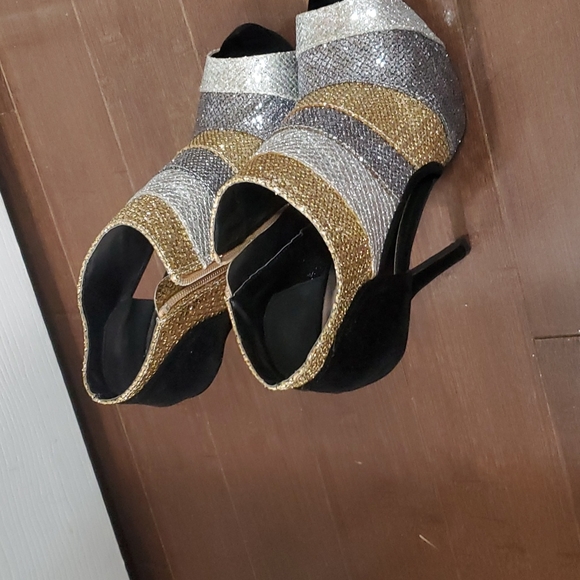 Booties - Picture 3 of 5